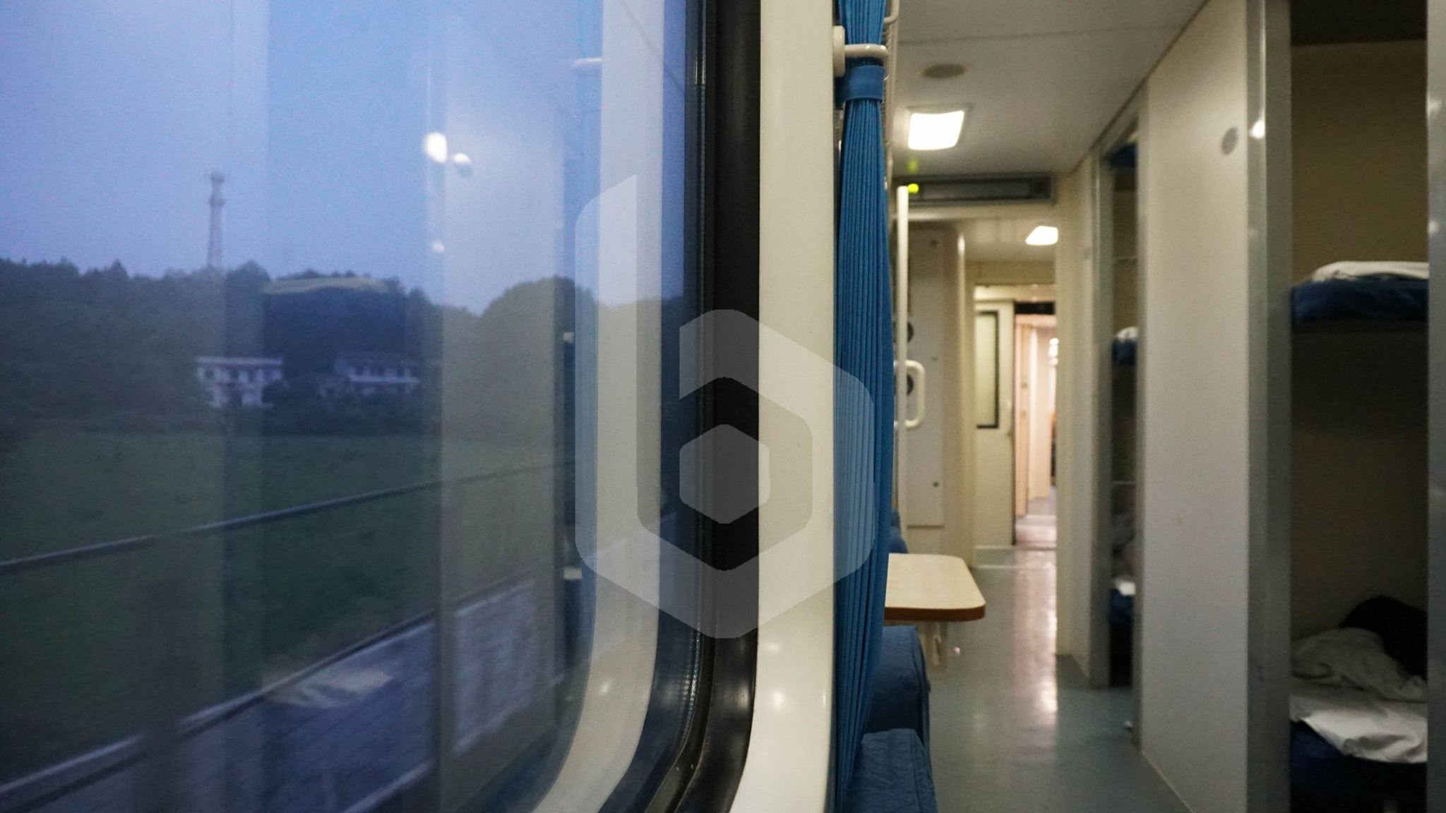 Guangzhou to Xi'an by train