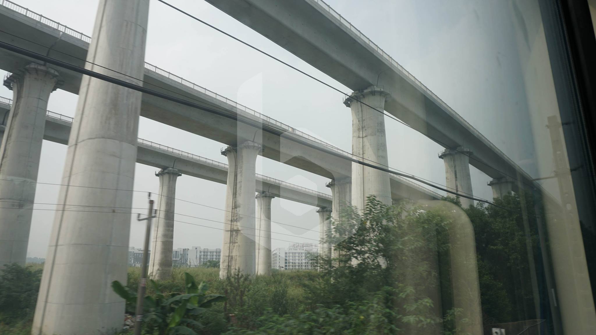 Guangzhou to Xi'an by train