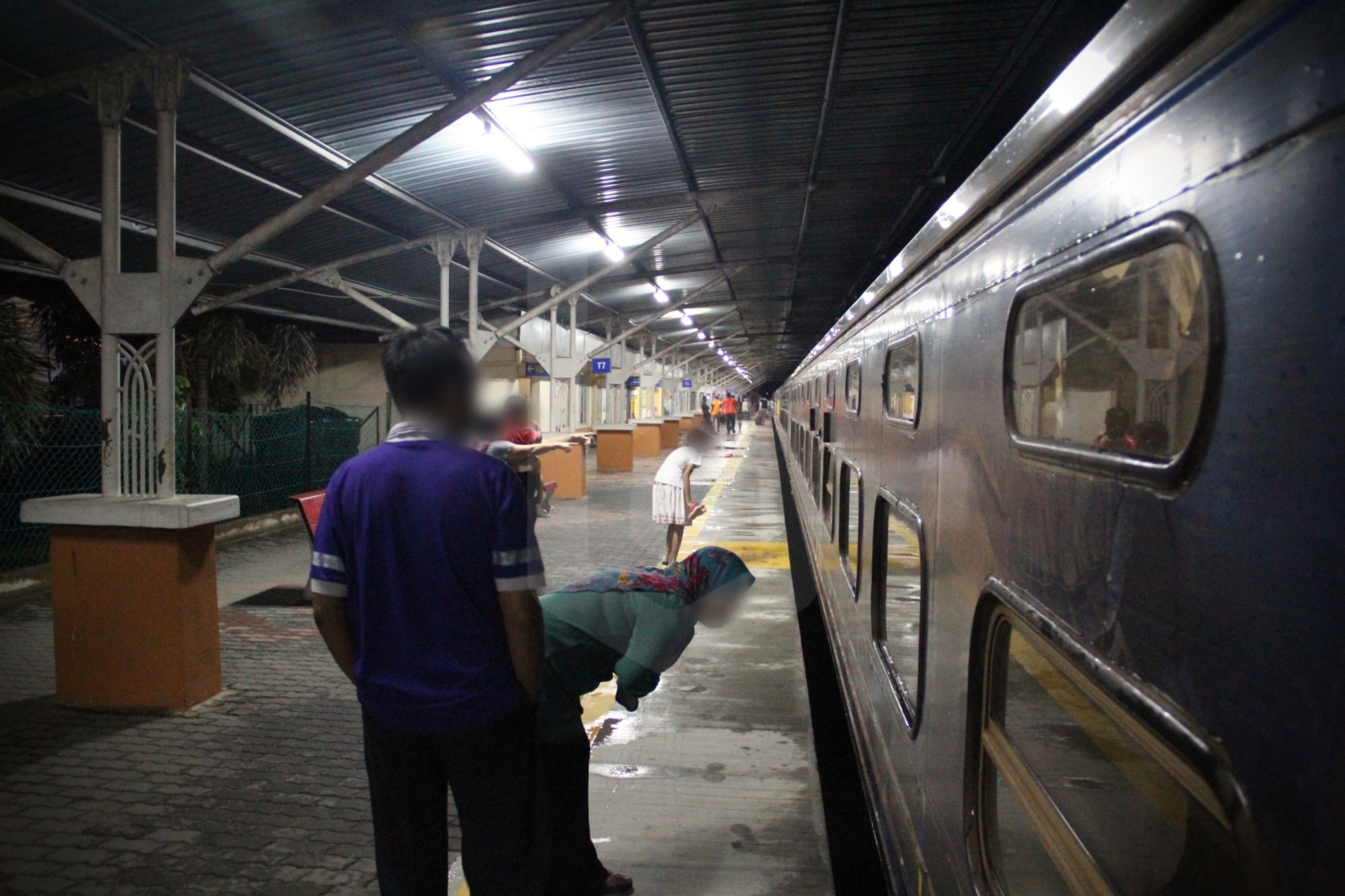 Tumpat and Kota Bharu to Johor Bahru by train