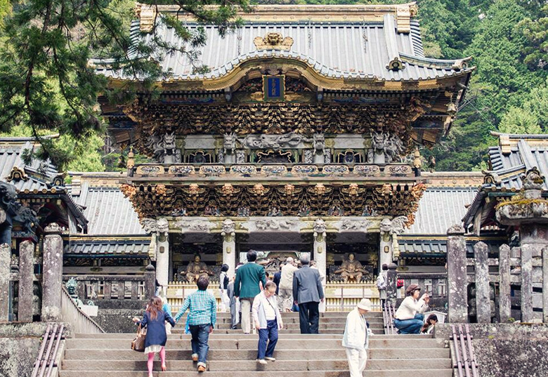 Book your bus to Nikko Shrines and Temples
