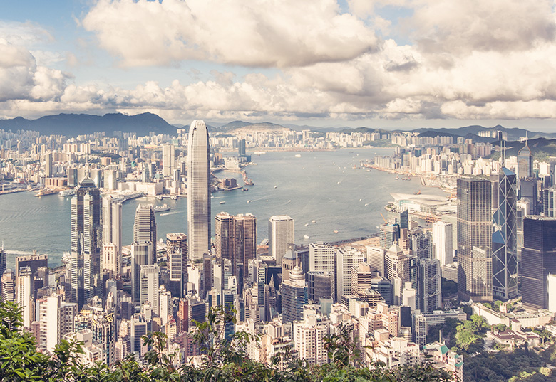 Book your flights to Hong Kong