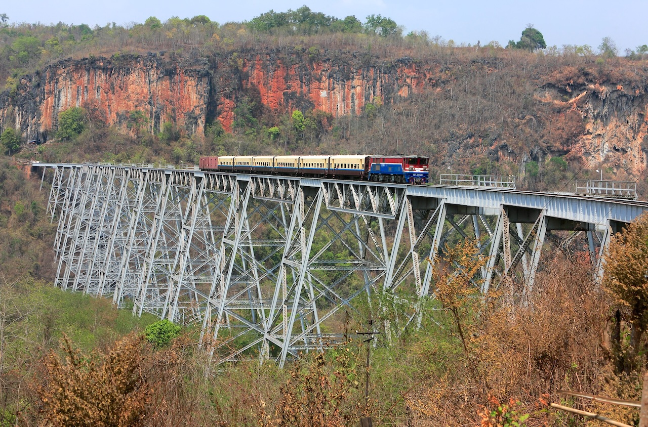 Réservez vos billets de train en Birmanie