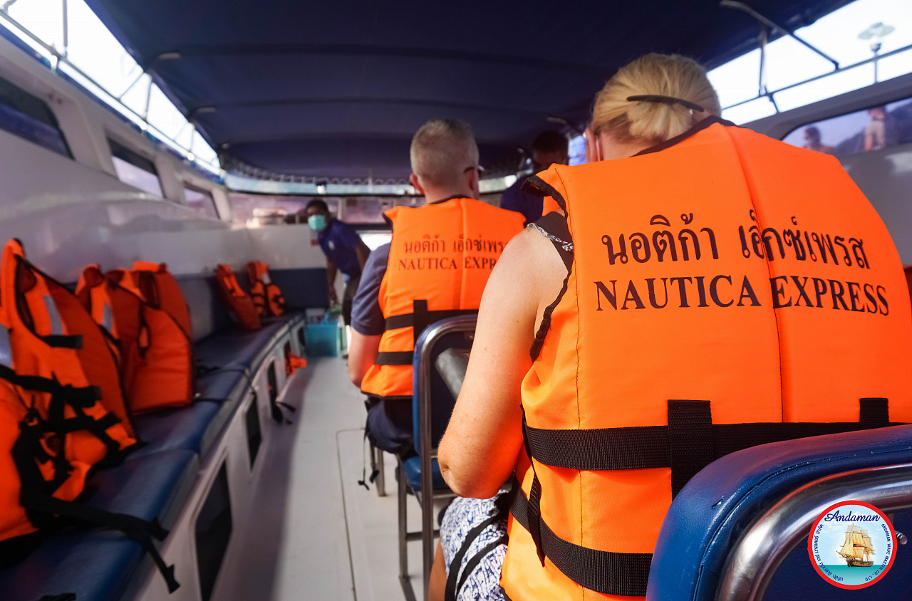 Book your boat tour in Thailand