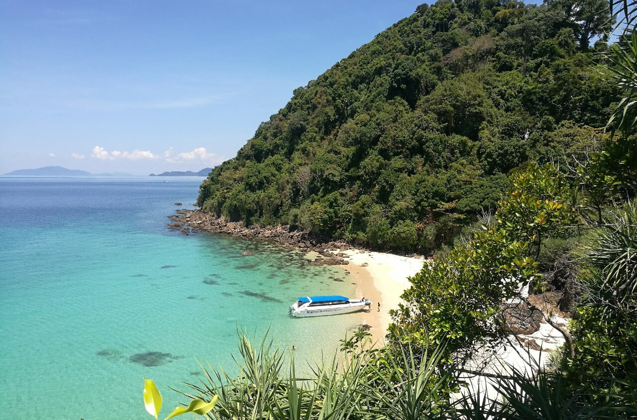 Book your boat tour in Thailand