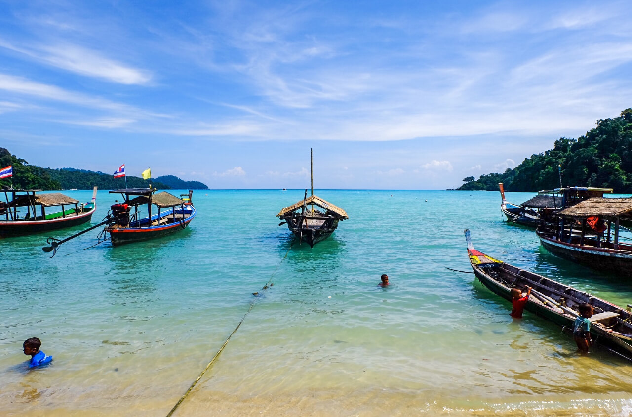Book your boat tour in Thailand
